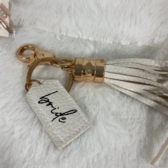 Bride accessory set Cosmetic Bags Keychain & Hair Bobby Pin - Picture 14 of 15